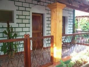 Hôtel Cancio'S House à Aldona Extérieur photo